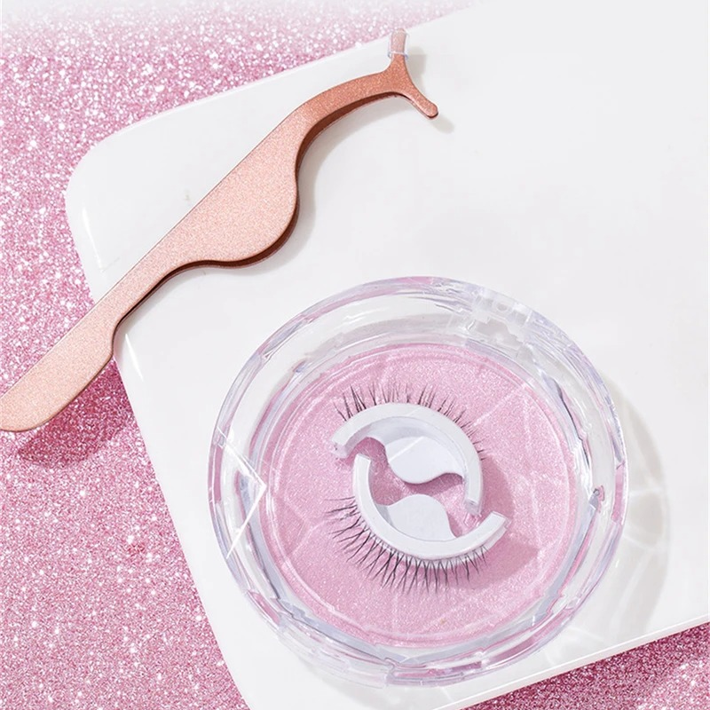 WonderLash® | Reusable Adhesive Eyelashes (30% OFF)